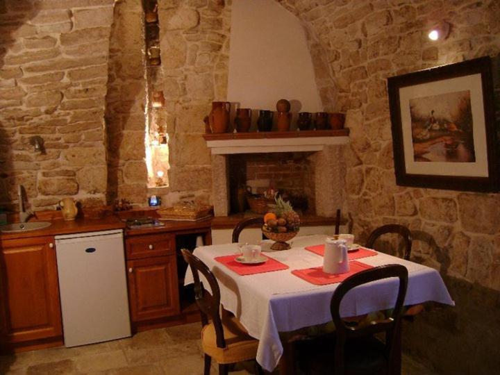Corte Sagarriga Visconti Giovinazzo Exteriör bild