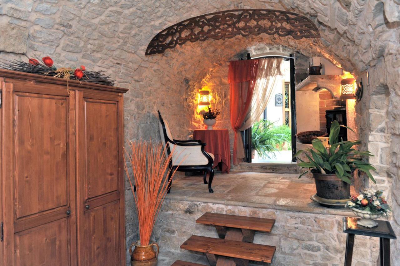 Corte Sagarriga Visconti Giovinazzo Exteriör bild