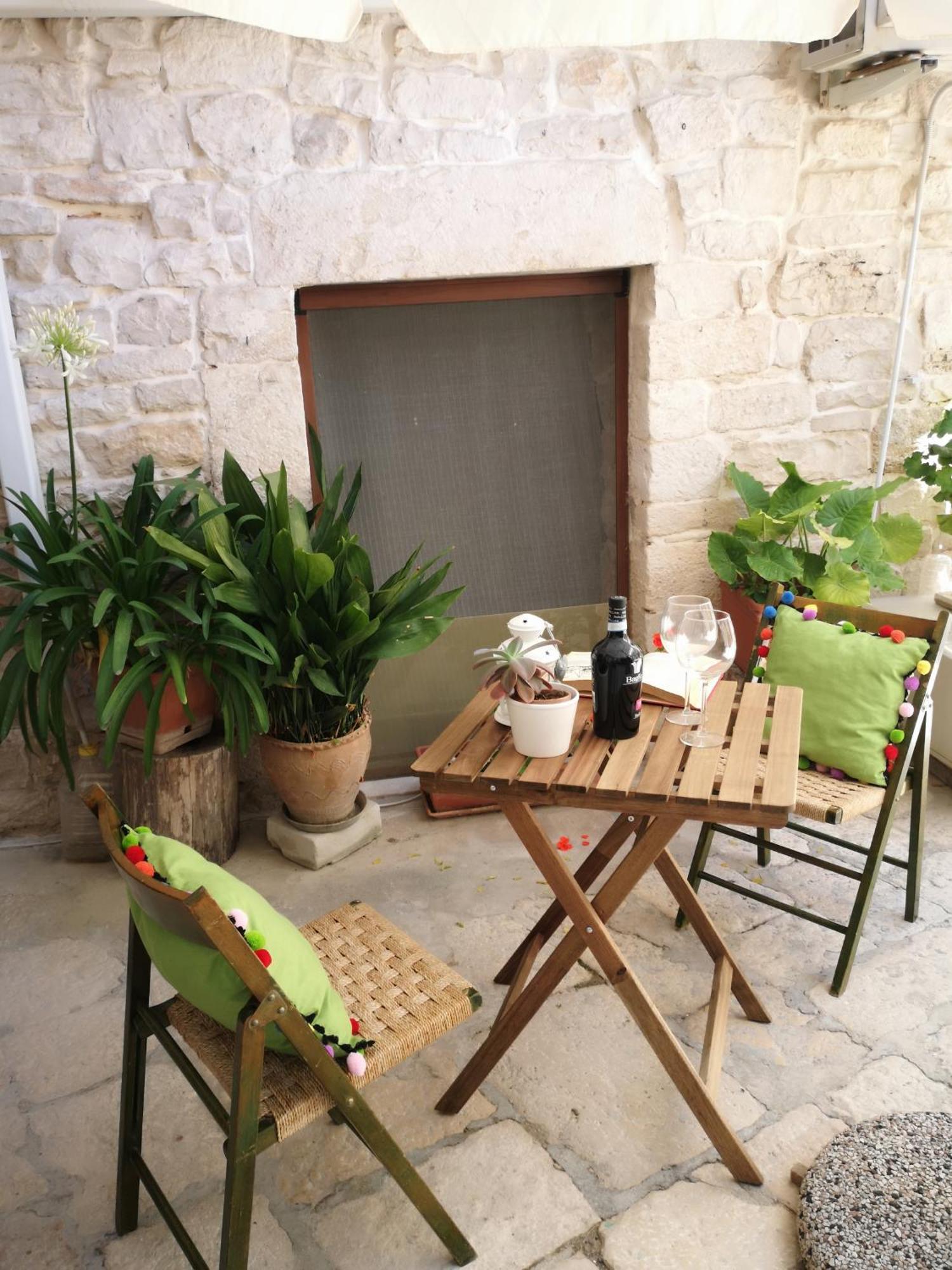 Corte Sagarriga Visconti Giovinazzo Exteriör bild